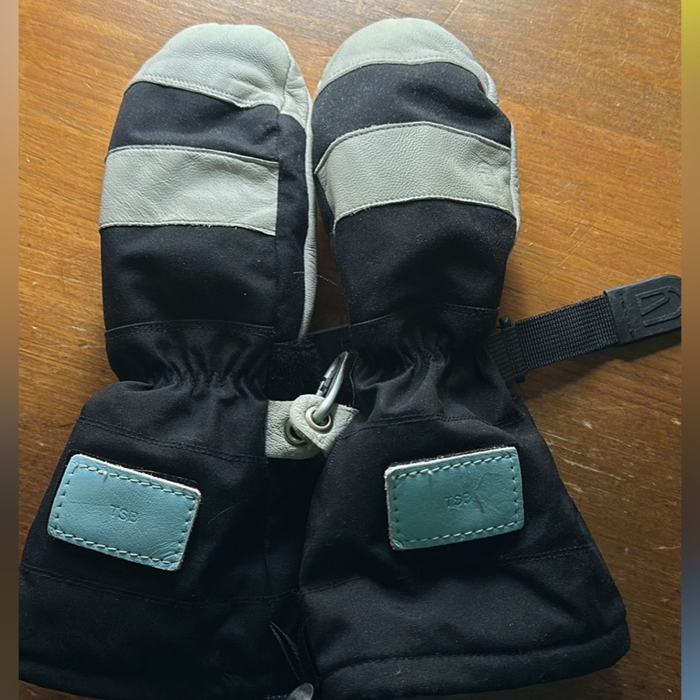 Kids Chopper Mill 3m Thinsulate mittons sz 2